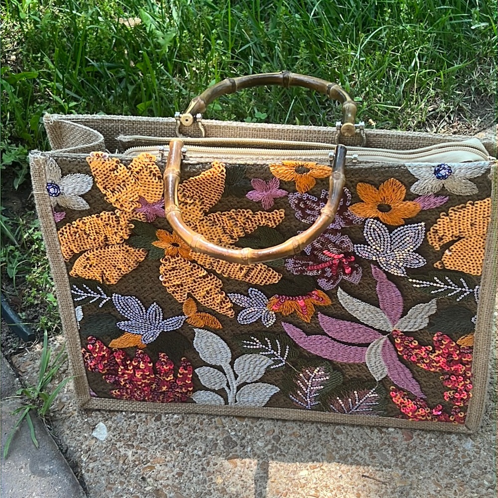New Sequin Floral Tropical Zipper Purse Medium Handbag - Picture 4 of 9